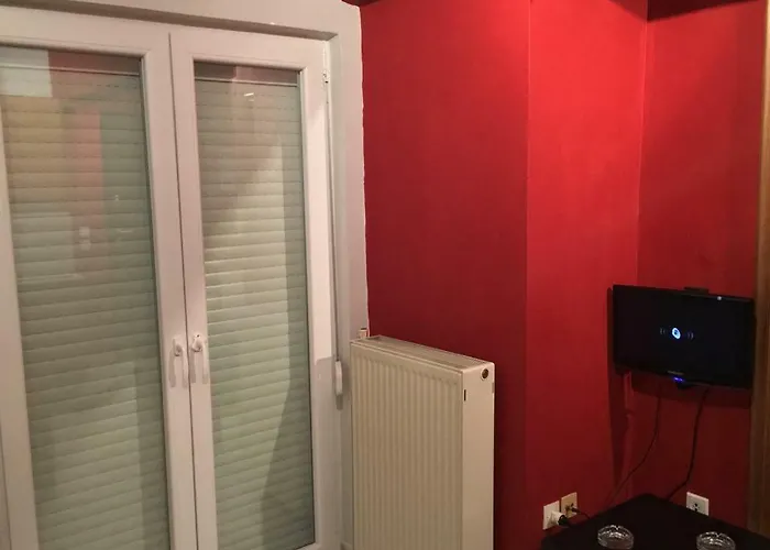 Aleka\'S House